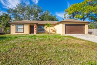 8265 W 98th Avenue, Vero Beach, FL 32967