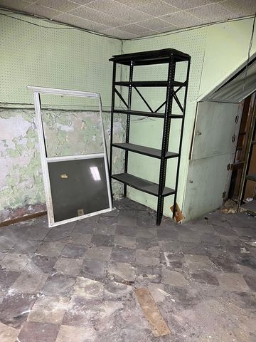 4742 N Sacramento Avenue, Chicago, IL 60625