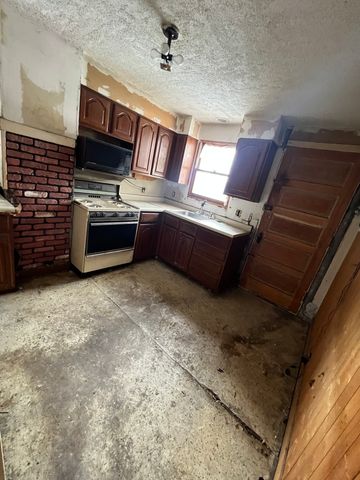 4742 N Sacramento Avenue, Chicago, IL 60625