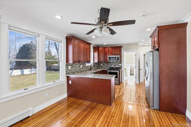 19 Milburn Road, Sound Beach, NY 11789