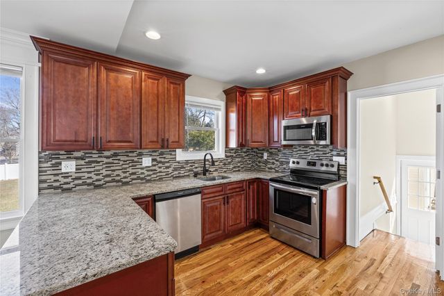 19 Milburn Road, Sound Beach, NY 11789