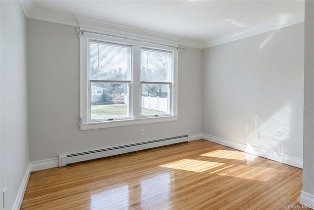 19 Milburn Road, Sound Beach, NY 11789