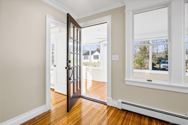 19 Milburn Road, Sound Beach, NY 11789