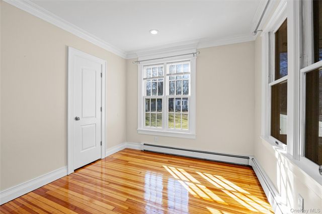 19 Milburn Road, Sound Beach, NY 11789