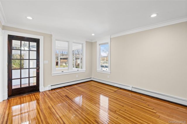 19 Milburn Road, Sound Beach, NY 11789