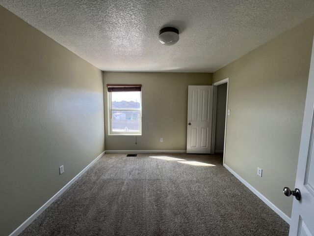 6204 CORTE ALZIRA NW, Albuquerque, NM 87114