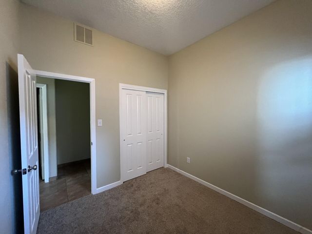 6204 CORTE ALZIRA NW, Albuquerque, NM 87114