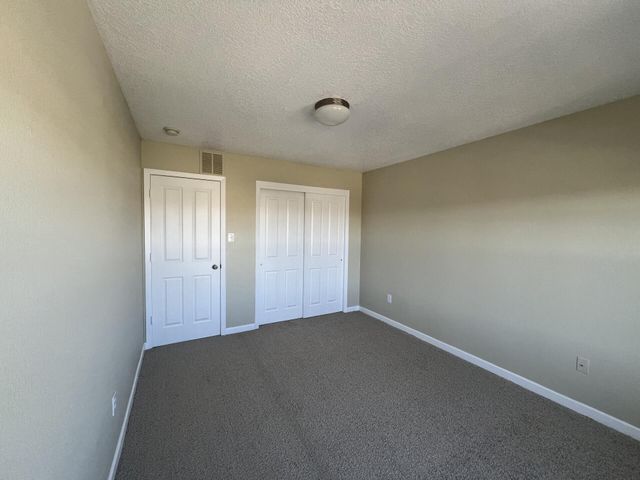 6204 CORTE ALZIRA NW, Albuquerque, NM 87114