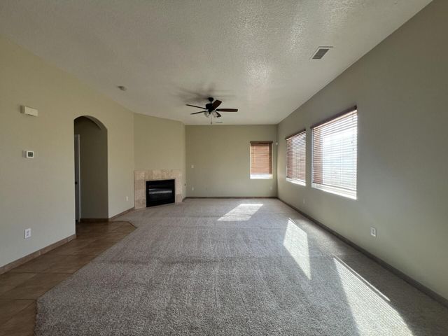 6204 CORTE ALZIRA NW, Albuquerque, NM 87114