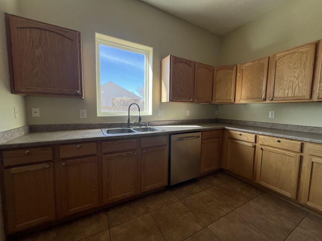 6204 CORTE ALZIRA NW, Albuquerque, NM 87114