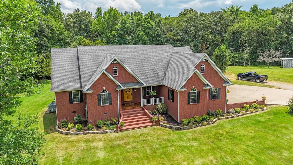 225 NIXON LOOP, Savannah, TN 38372