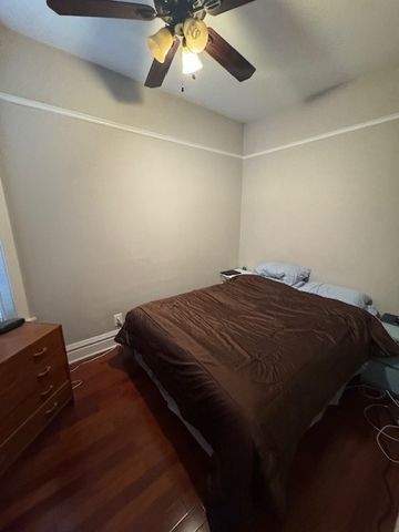 3041 W Fullerton Avenue, Chicago, IL 60647