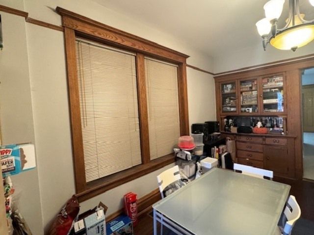 3041 W Fullerton Avenue, Chicago, IL 60647