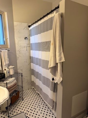 3041 W Fullerton Avenue, Chicago, IL 60647