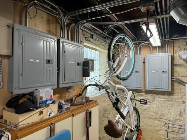 3041 W Fullerton Avenue, Chicago, IL 60647