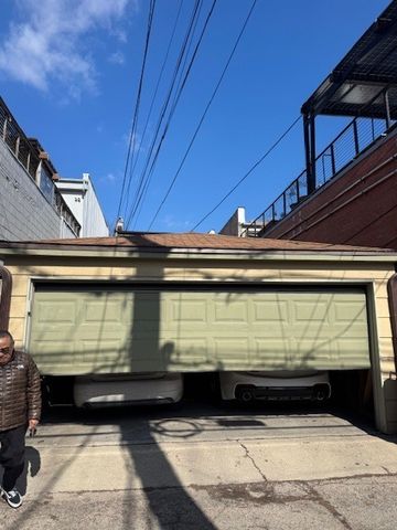 3041 W Fullerton Avenue, Chicago, IL 60647