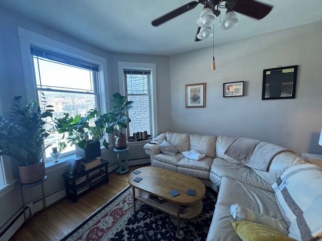 3041 W Fullerton Avenue, Chicago, IL 60647