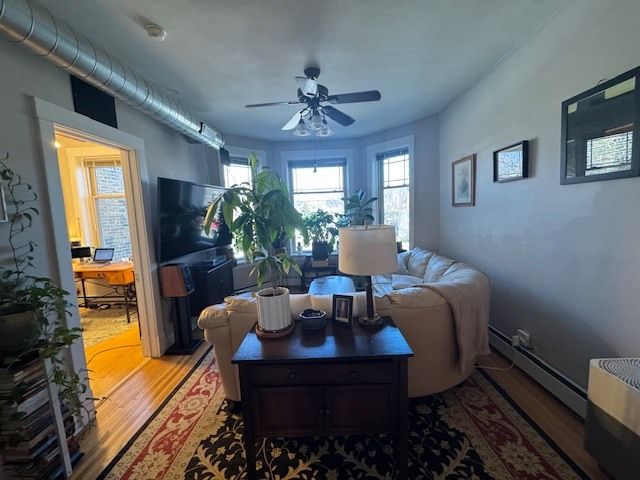 3041 W Fullerton Avenue, Chicago, IL 60647