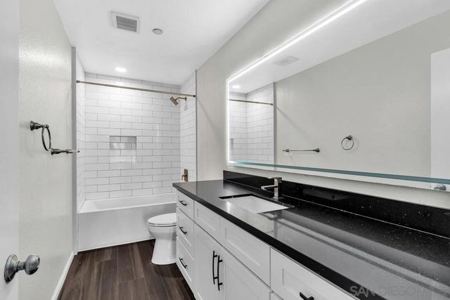 850 State St. 420, San Diego, CA 92101