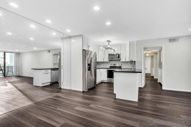 850 State St. 420, San Diego, CA 92101