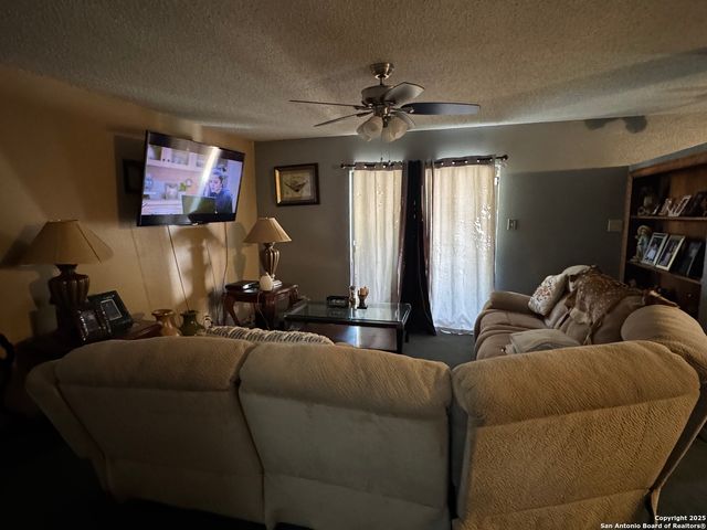 11335 Tabletop, San Antonio, TX 78245