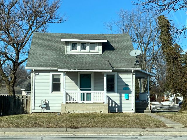 107 Evans Avenue, Valparaiso, IN 46383