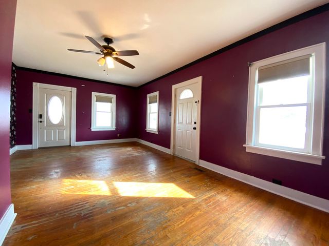 107 Evans Avenue, Valparaiso, IN 46383