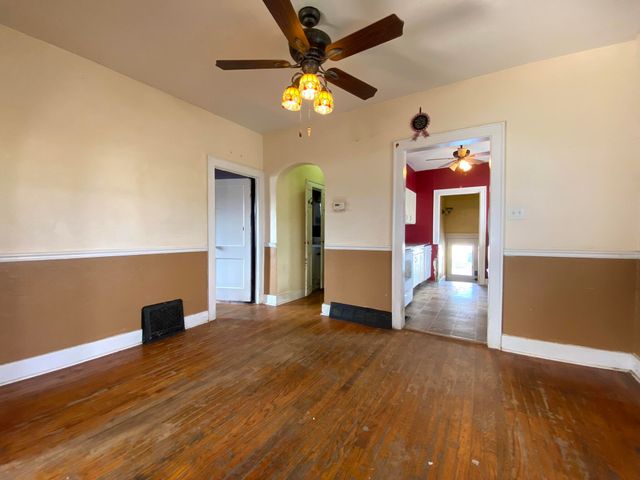 107 Evans Avenue, Valparaiso, IN 46383