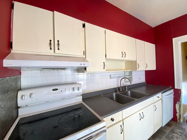 107 Evans Avenue, Valparaiso, IN 46383