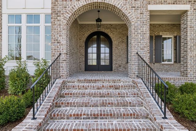9289 Double Run Ct, College Grove, TN 37046