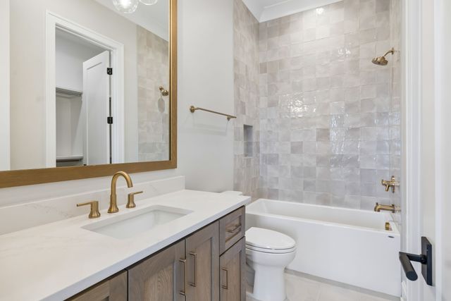 9289 Double Run Ct, College Grove, TN 37046
