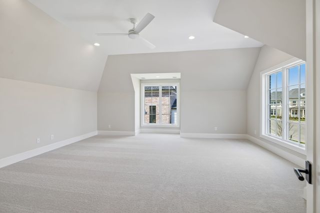9289 Double Run Ct, College Grove, TN 37046