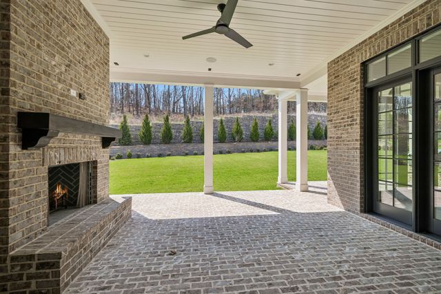 9289 Double Run Ct, College Grove, TN 37046