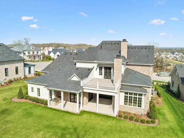 9289 Double Run Ct, College Grove, TN 37046