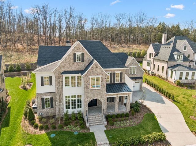 9289 Double Run Ct, College Grove, TN 37046