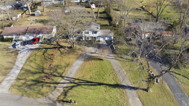 1106 S 3rd Avenue, Ozark, MO 65721