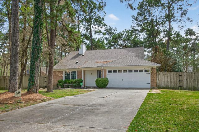 35 Sheep Meadow Place, The Woodlands, TX 77381