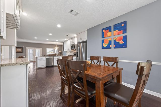 35 Sheep Meadow Place, The Woodlands, TX 77381