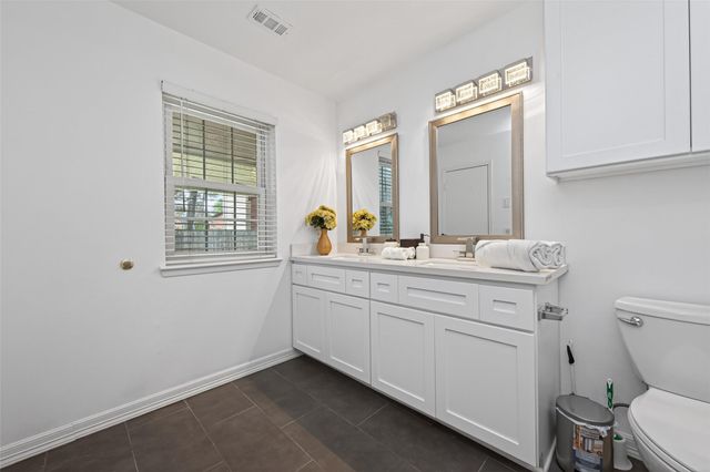 35 Sheep Meadow Place, The Woodlands, TX 77381