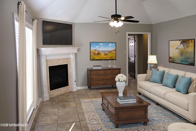 6849 W Dogwood Manor, Olive Branch, MS 38654