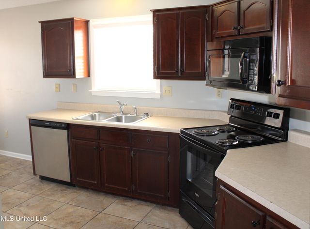 6849 W Dogwood Manor, Olive Branch, MS 38654