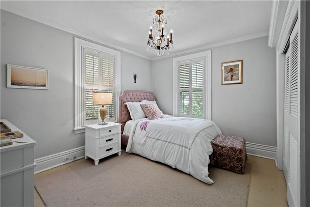 3 Beaver St, Sewickley, PA 15143