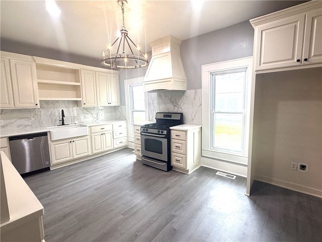 505 S Boulder, Russellville, AR 72801