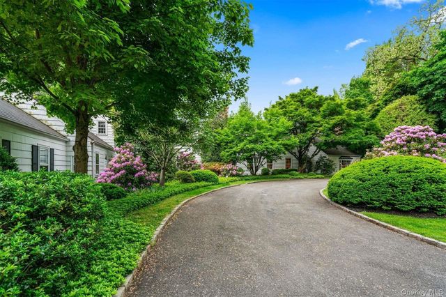 200 Cleft Road, Mill Neck, NY 11765
