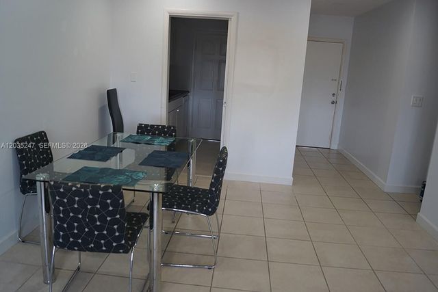 1250 E Sample Rd 303, Pompano Beach, FL 33064