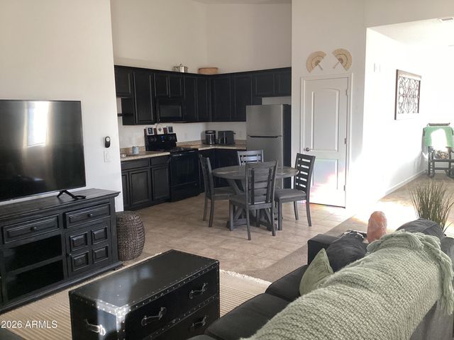 3900 E BASELINE Road 164, Phoenix, AZ 85042