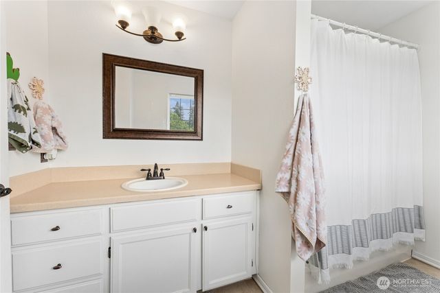 10549 Farwest Court SE, Yelm, WA 98597