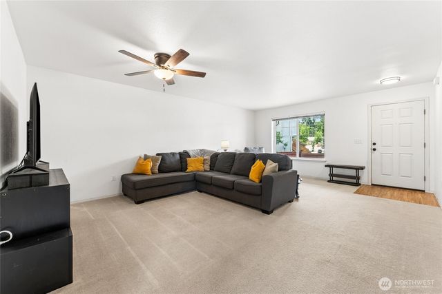 10549 Farwest Court SE, Yelm, WA 98597