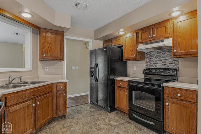 4104 Tealwood Drive, Jonesboro, AR 72405