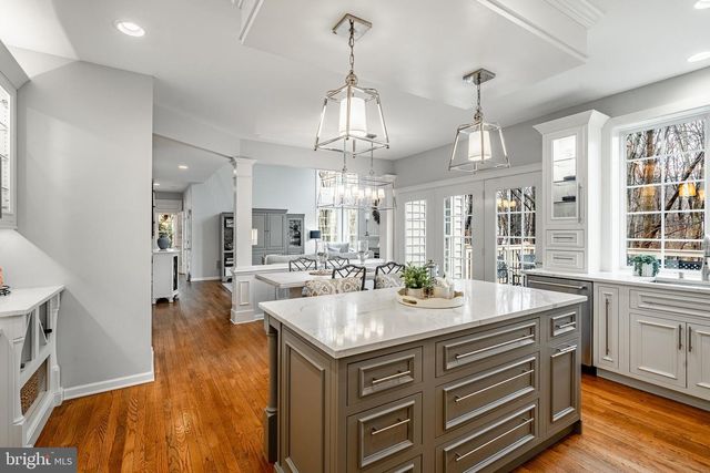 34 JOHN BEAL DR, Garnet Valley, PA 19060